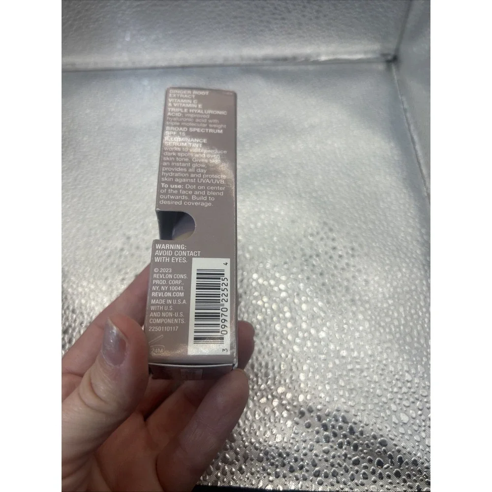 Revlon Illuminance Tinted Serum, Triple Hyaluronic Acid, SPF 15, 117 Light Beige